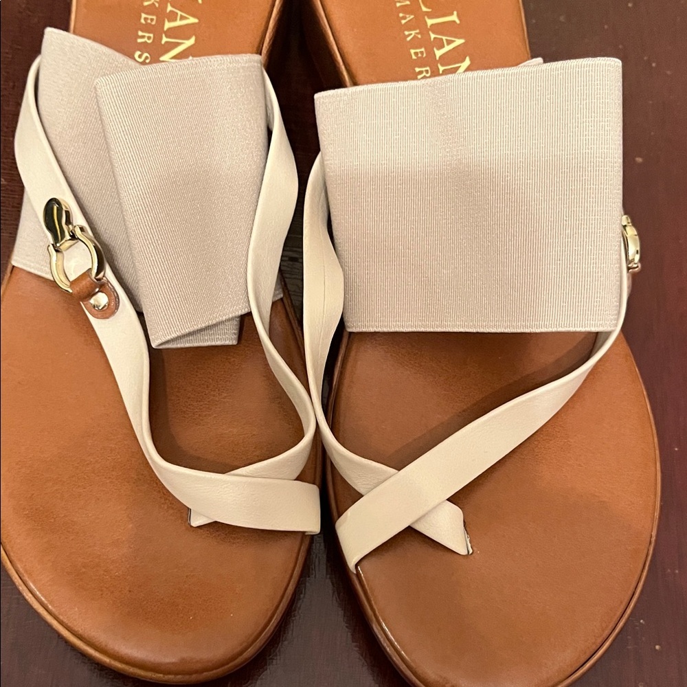 ITALIAN Shoe Makers White Elastic Strap Toe-Ring Sandals with Gold Accent Size 8